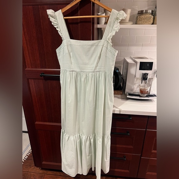 Gal meets glam Jasmine - Picture 6 of 11